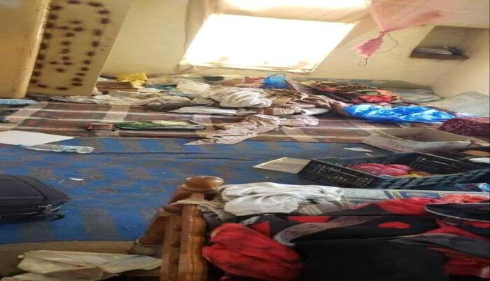 في ريمة | نهب بعد الجريمة.. الحوثيون يسرقون منزل الشيخ حنتوس بعد قتله وتفجير مسجده بالسلفية