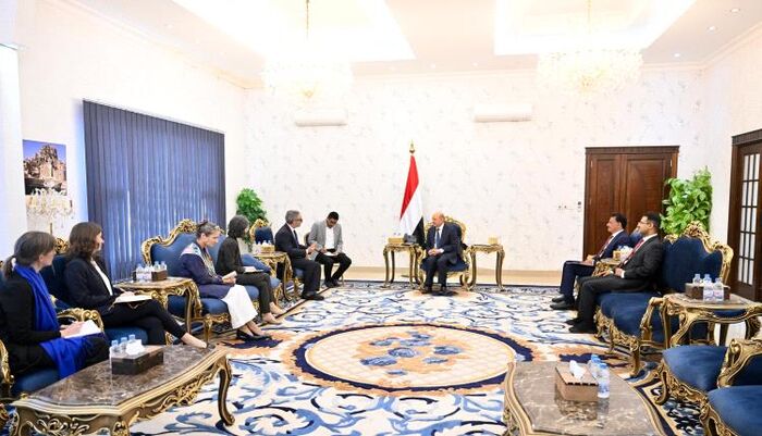 عبر خلية حوثية .. محاولة اغتيال المبعوث الأممي الى اليمن في هذه المناطق.. العليمي يكشف تفاصيل المخطط