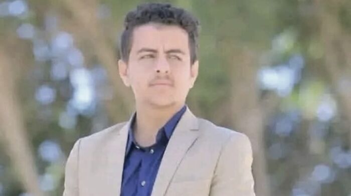 تحت شعارات (طوفان الاقصى ) و(الفتح المقدس) | ابو راس .. من قاعات الطب إلى جبهات الموت.. مقتل طالب متفوّق من جامعة العلوم بعد تجنيده بمعسكر حوثي