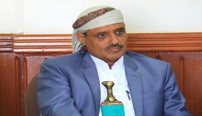 فجر قنبلة من العيار الثقيل | صنعاء بيد مخابرات خارجية.. مسؤول حوثي يعترف بانهيار العاصمة من الداخل وتهريب 150 مليار دولار للخارج