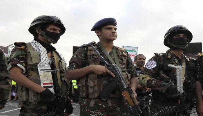 في صنعاء والحديدة .. اعتقالات وإرهاب أكاديمي بالجامعتين بعد رفضهم هذا الأمر الحوثي