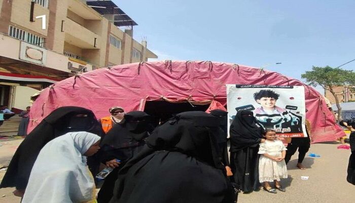 تطور جديد ومثير للاغتيال | تسريب جديد لقاتل المشهري يفجر مفاجآت مدوية عن فشل الدولة في تعز.. وساحة الاعتصام تنفي هذا الأمر