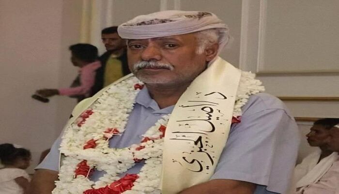 انحدار جديد | حزب المفصعين في تعز ينال من الجيش .. الصامت يكشف مسرحية إخوان تعز حول القائد الجبزي لتشويش الرأي العام