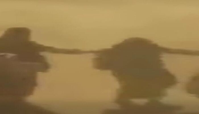 في العاصمة صنعاء | وحشية الحوثي تبلغ ذروتها.. اعتداء مروع ومبرح على امرأة أمام أطفالها الأيتام بمنطقة سعوان