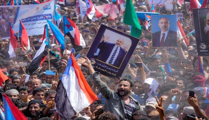 من الضالع | الزُبيدي أمام حشد كبير في المحافظة : النصر قريب والاستقلال قادم لا محالة