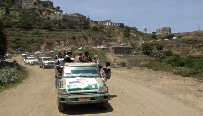 تشييعات واسعة في مناطق سيطرته .. تشييع جماعي لـ27 قتيلاً بينهم قيادات بارزة وسط تكتم حوثي شديد على الخسائر