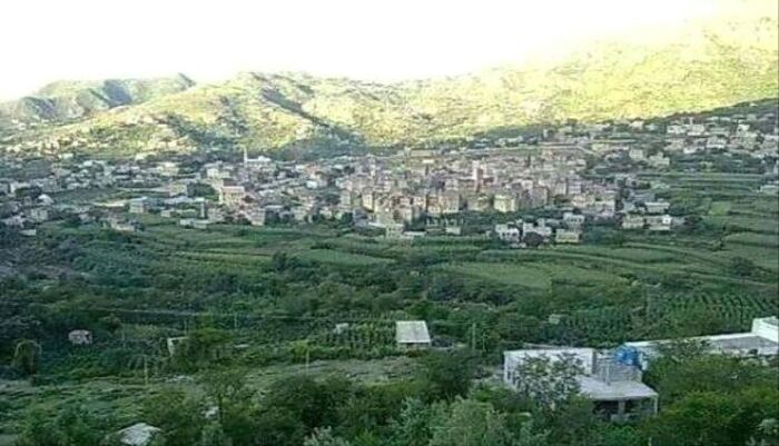 فضيحة اخلاقية صادمة | هربت من زوجها المغترب.. ضابط حوثي يحتجز امرأة في منزله منذ اسابيع ويبتزها لتزويجها من عشيقها