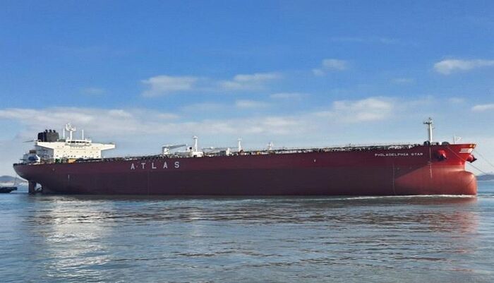 تصعيد خطير يهدد مجددا امن الملاحة في البحر الاحمر | قرصنة حوثية في وضح النهار.. الجماعة تحتجز سفينة تجارية تحمل 7200 طن سكر وتجبرها على هذا الأمر