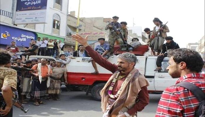 الصمت عن اخطاء الشرعية خيانة | محافظ لـ تعز: انتقاد الإصلاح واجب وطني لإنقاذ الشرعية والحوثي مشروع كهنوتي لا يُقارن بأي مكوّن جمهوري