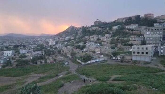 هجوم مسلح في القاعدة | أبناء إب يبدأون بتصفية القيادات الحوثية.. اول محاولة اغتيال مدير أمن الجماعة