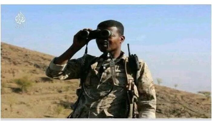 شاهد |  أوباما في تعز لرئيس مجلس القيادة: أُقصيت من الترقية لأنني فقير ولوني مختلف| تمييز عنصري واجتماعي