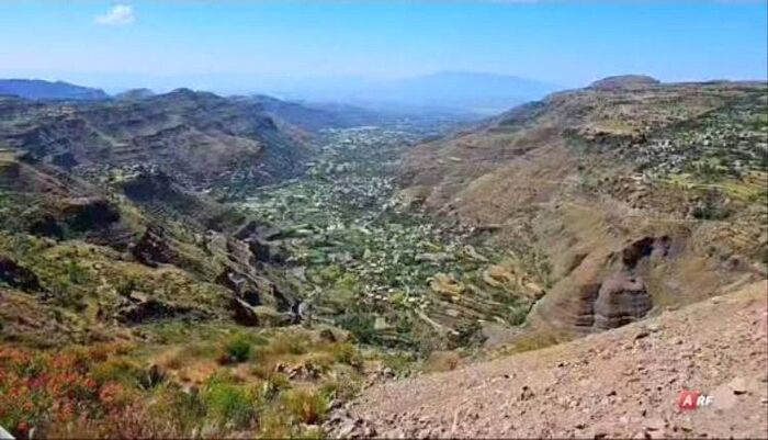 في إب - حفريات عسكرية حوثية بمرتفعات المحافظة تهدد مصادر المياه وتثير مخاوف واسعة بين السكان