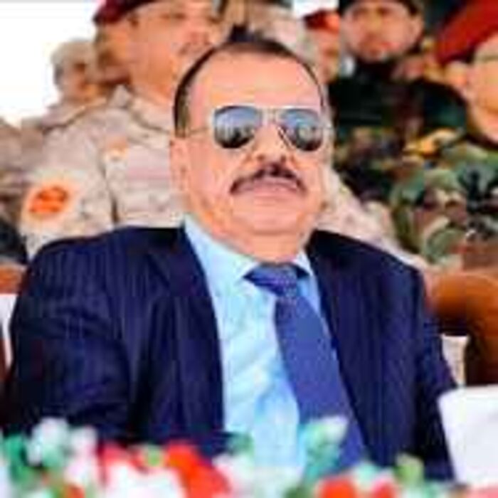 بن بريك يرفع مذكرة توجيهية للقادة الميدانيين في محافظتي حضرموت والمهرة تتضمن 6 نقاط | تفاصيلها