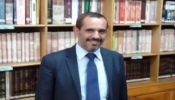 شاهد | ابنة المحامي صبرة تنشر رسالة مؤثرة وتفضح قضاء صنعاء وزملاء والدها المختطف مع الحوثيين | تفاصيلها