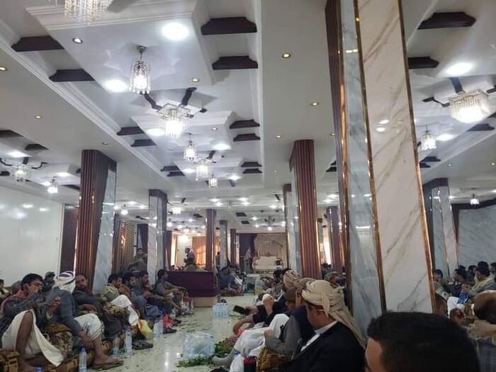 مالذي يحدث في العاصمة اليمنية .. !؟ الحوثي يخصص وسط صنعاء مراكز لتجنيد الأجانب