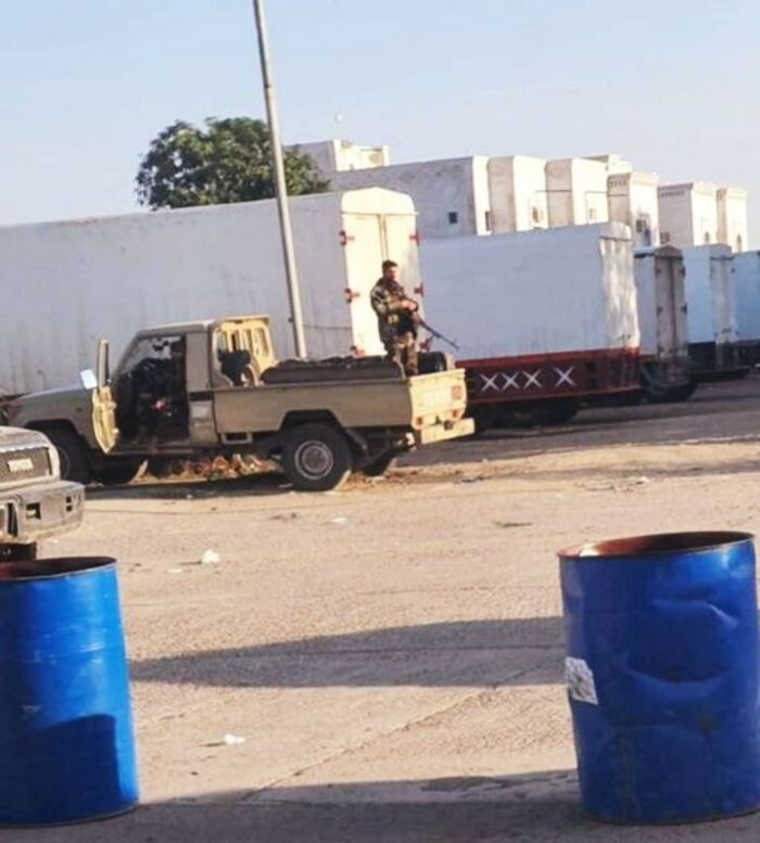 في الحديدة | إغلاق مصنع ”ديلسي“: حلقة جديدة في مسلسل الابتزاز الحوثي ضد القطاع الخاص