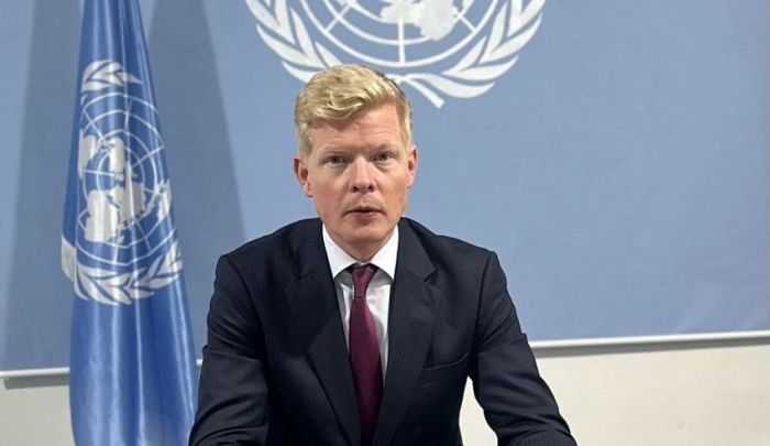 المبعوث الأممي يطالب الحوثيين بوقف التصعيد والإفراج الفوري عن موظفي الأمم المتحدة